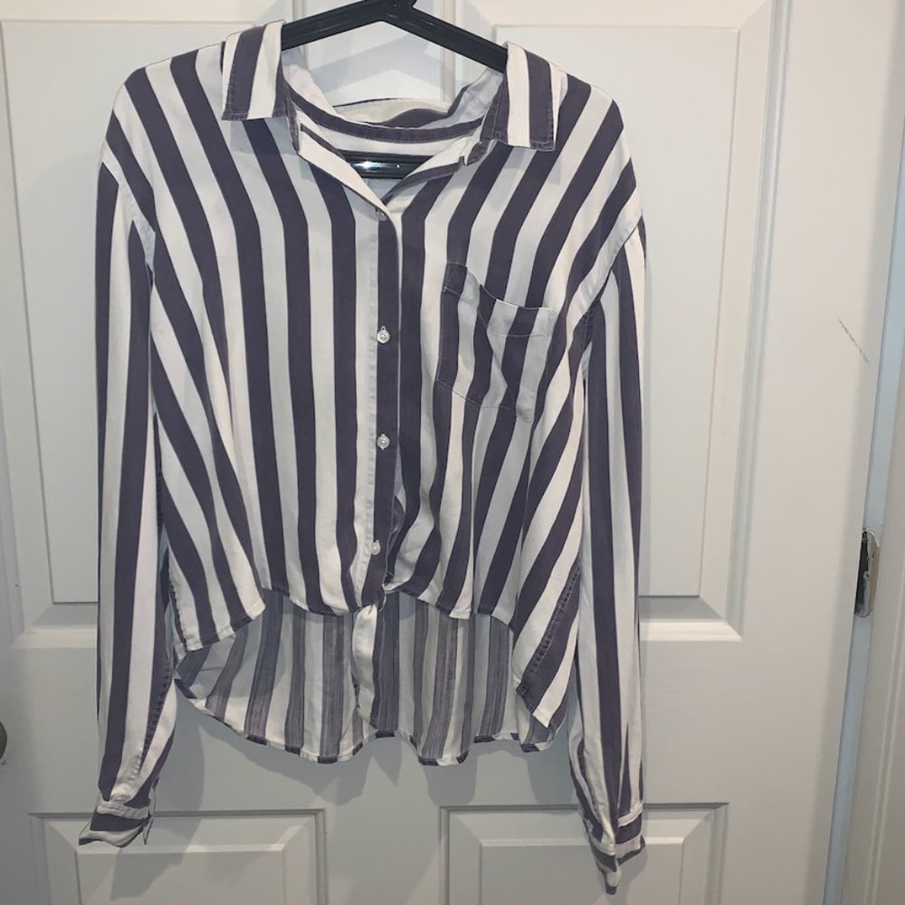 Val - Picture 6 of 7